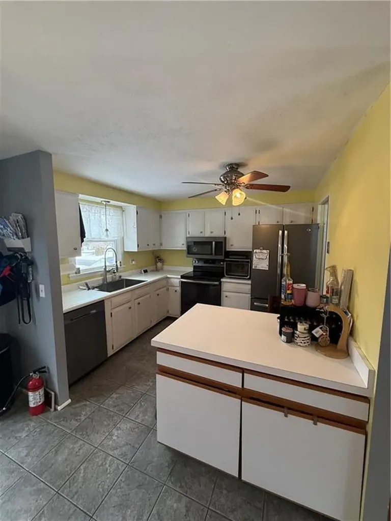 52 Cottonwood Drive Cranston RI 02921