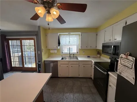 52 Cottonwood Drive Cranston RI 02921