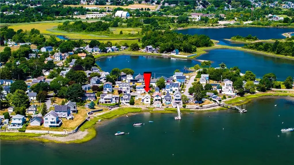 53 Green Street Portsmouth RI 02871