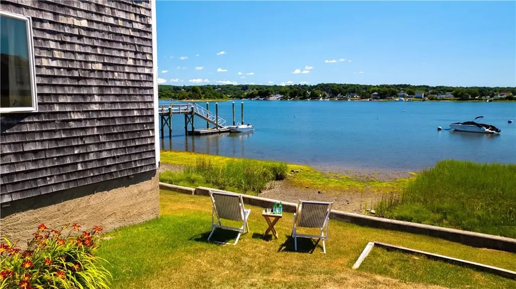 53 Green Street Portsmouth RI 02871