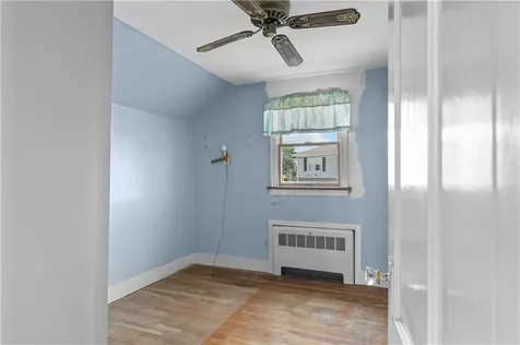 53 Green Street Portsmouth RI 02871