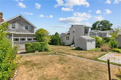 53 Green Street Portsmouth RI 02871