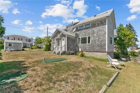 53 Green Street Portsmouth RI 02871