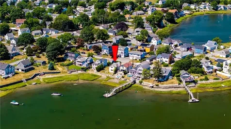 53 Green Street Portsmouth RI 02871