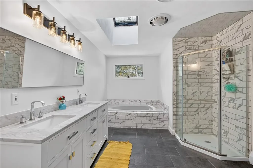 69 Talbut Road Scituate RI 02831