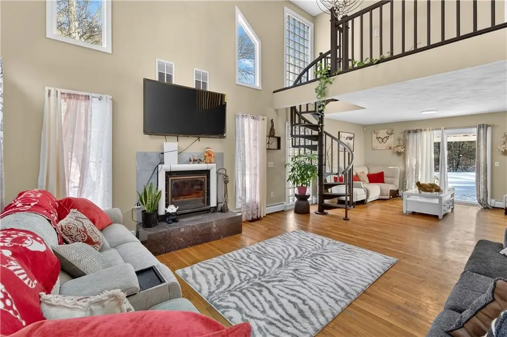 69 Talbut Road Scituate RI 02831