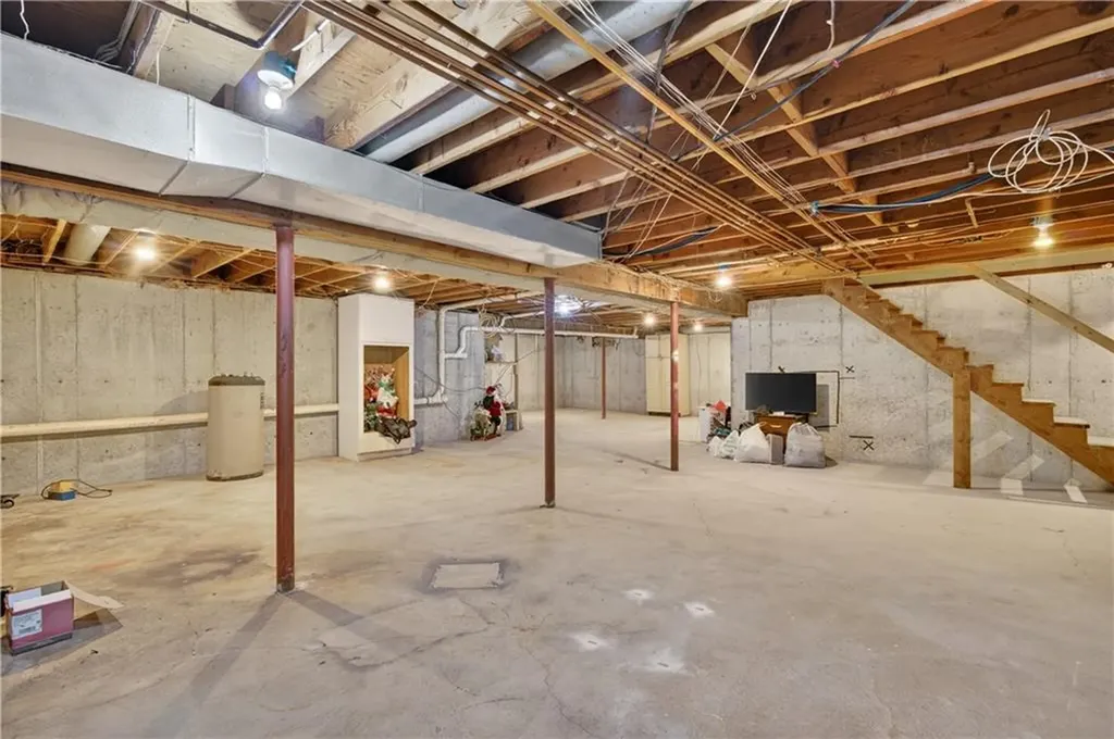 69 Talbut Road Scituate RI 02831