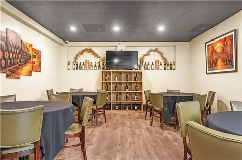 2099 Post Road Warwick RI 02886