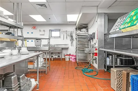 2099 Post Road Warwick RI 02886