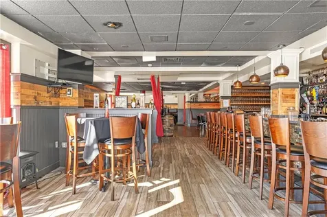 2099 Post Road Warwick RI 02886
