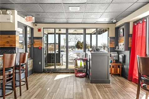 2099 Post Road Warwick RI 02886