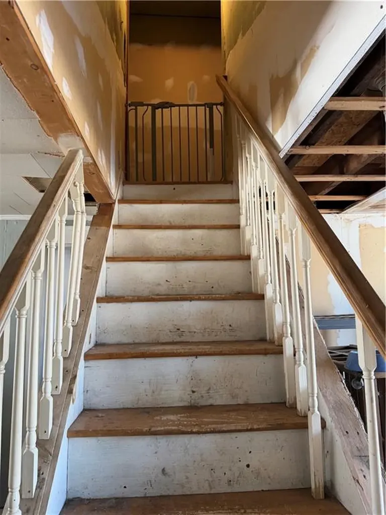 30 Eddington Street Pawtucket RI 02861