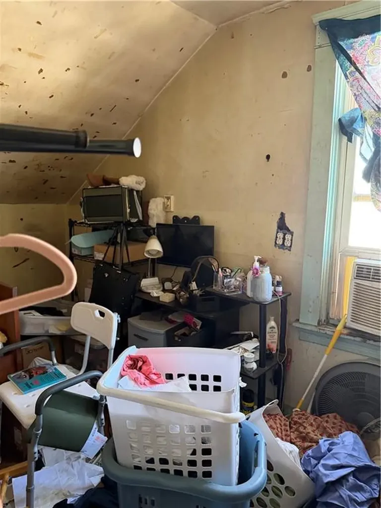 30 Eddington Street Pawtucket RI 02861