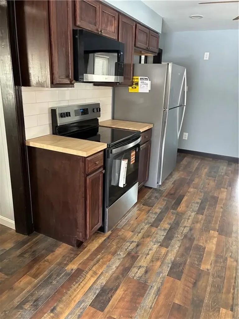 1014 Victory Highway North Smithfield RI 02896