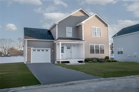 49 Recess Lane Warwick RI 02889