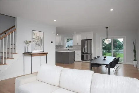 49 Recess Lane Warwick RI 02889