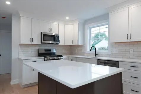 49 Recess Lane Warwick RI 02889