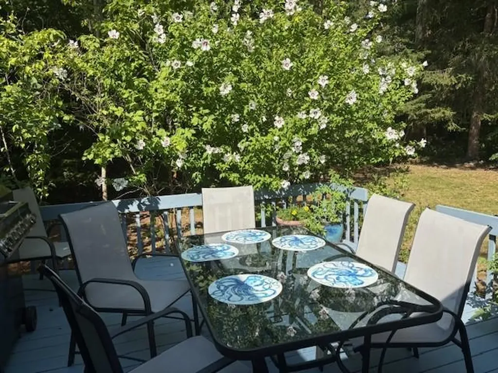 46 Bowden Avenue Barrington RI 02806