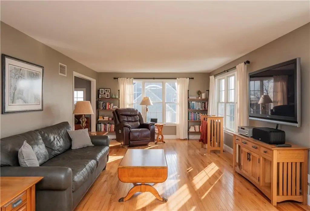 75 Prospect Lane Portsmouth RI 02871