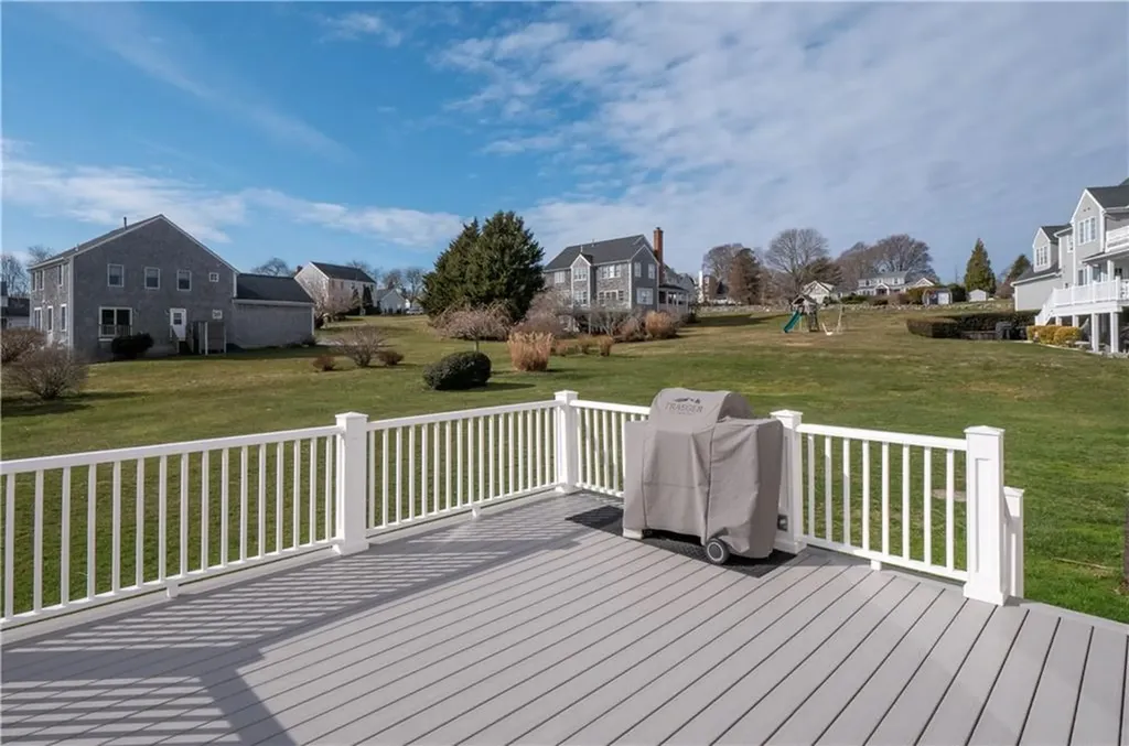 75 Prospect Lane Portsmouth RI 02871