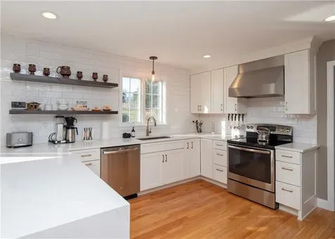 75 Prospect Lane Portsmouth RI 02871