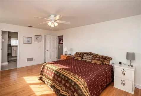 75 Prospect Lane Portsmouth RI 02871