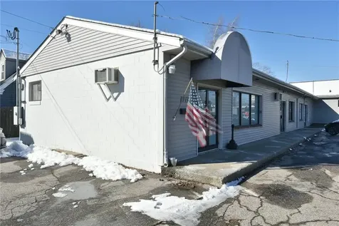 1709 Warwick Avenue Warwick RI 02889
