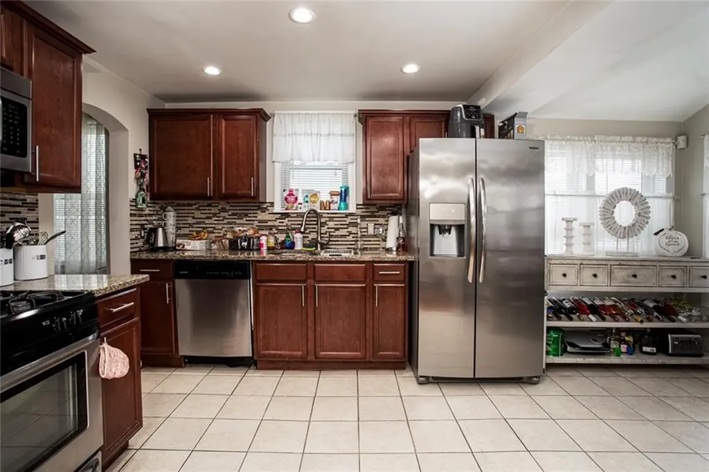 45 Tappan Street Providence RI 02908
