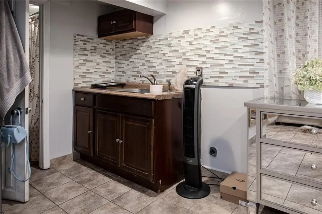 45 Tappan Street Providence RI 02908