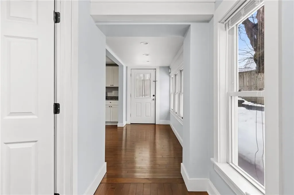 32 Pilgrim Avenue Coventry RI 02816