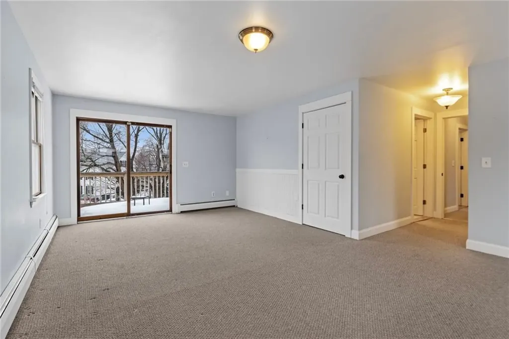 32 Pilgrim Avenue Coventry RI 02816