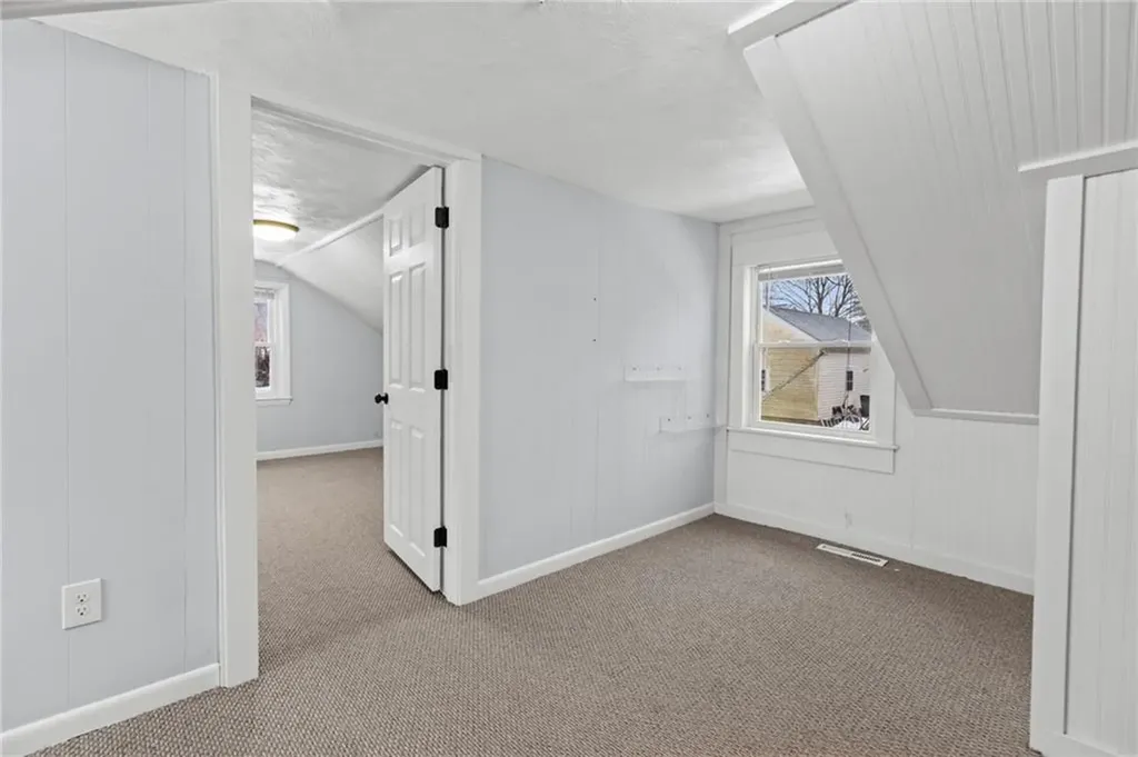 32 Pilgrim Avenue Coventry RI 02816