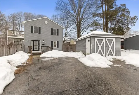 32 Pilgrim Avenue Coventry RI 02816