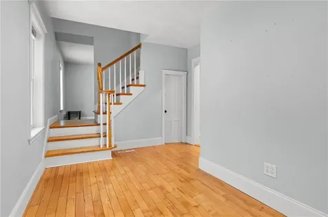 32 Pilgrim Avenue Coventry RI 02816