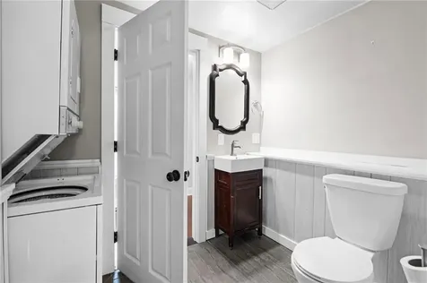 32 Pilgrim Avenue Coventry RI 02816