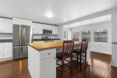 32 Pilgrim Avenue Coventry RI 02816