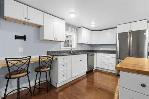 32 Pilgrim Avenue Coventry RI 02816