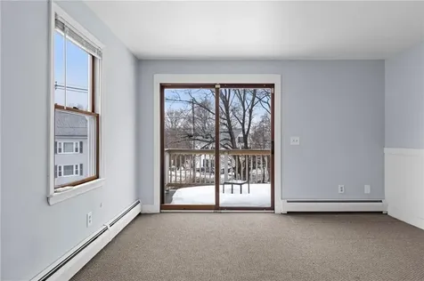 32 Pilgrim Avenue Coventry RI 02816