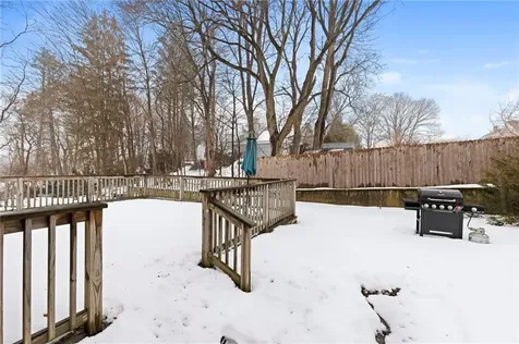 32 Pilgrim Avenue Coventry RI 02816