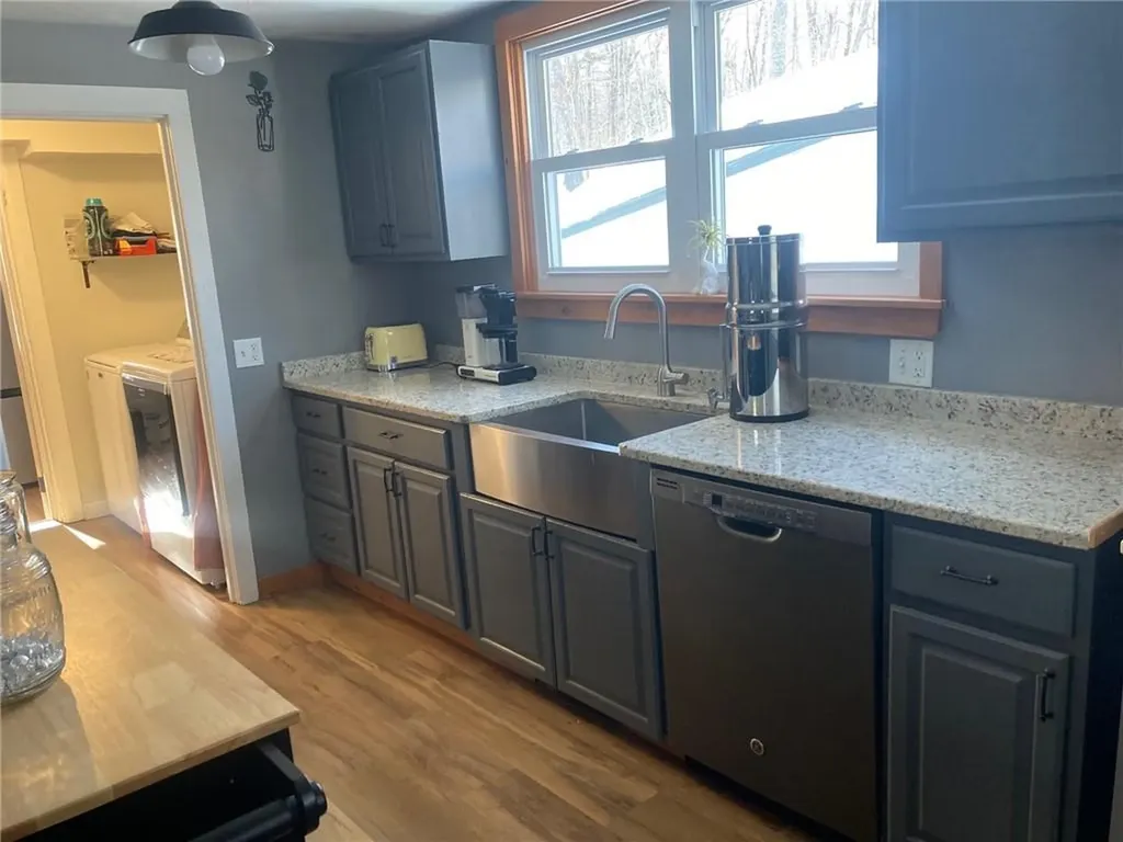 29 Mount Hygeia Road Foster RI 02825