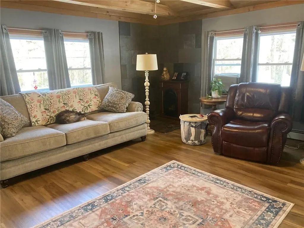 29 Mount Hygeia Road Foster RI 02825