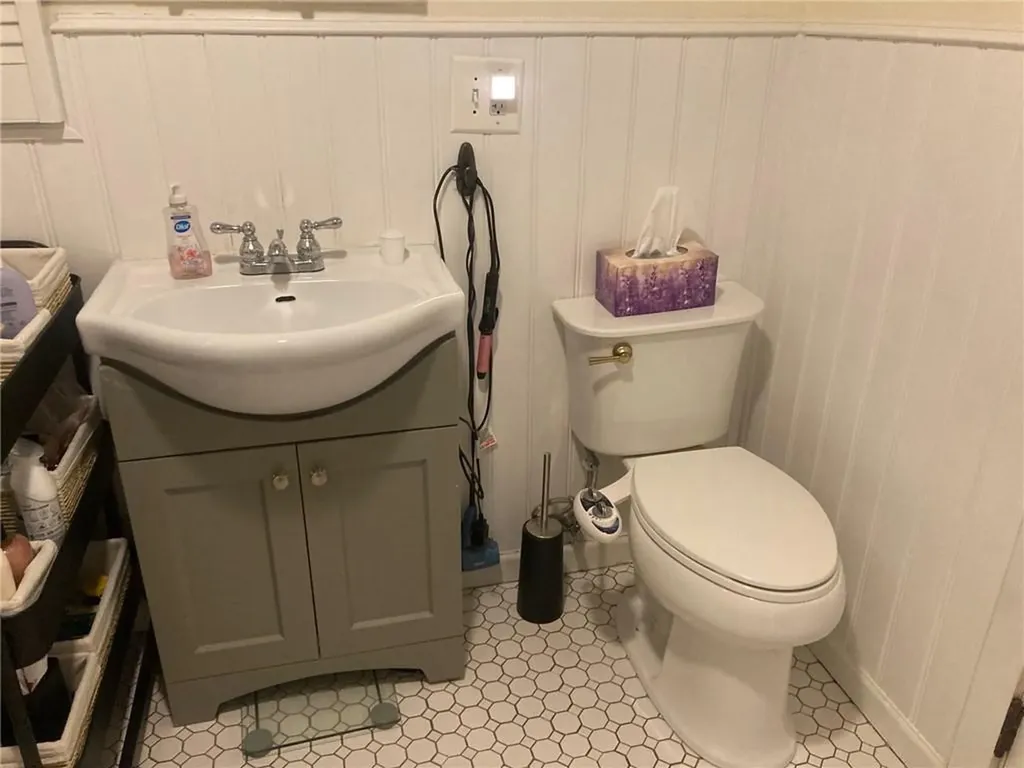 29 Mount Hygeia Road Foster RI 02825