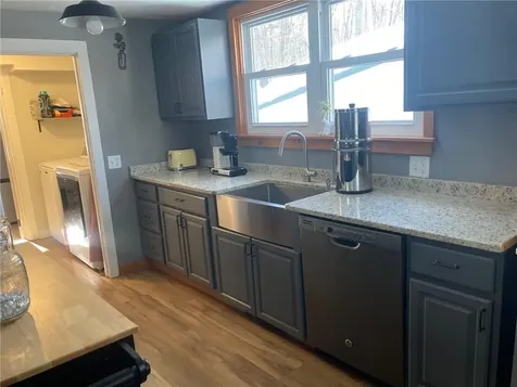 29 Mount Hygeia Road Foster RI 02825