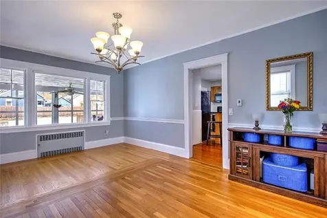 42 Mountain Avenue East Providence RI 02915