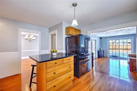 42 Mountain Avenue East Providence RI 02915