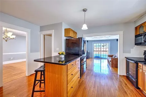 42 Mountain Avenue East Providence RI 02915