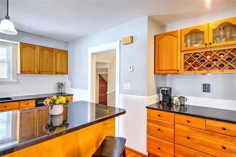 42 Mountain Avenue East Providence RI 02915