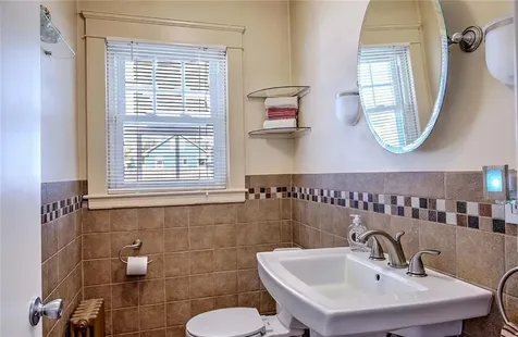 42 Mountain Avenue East Providence RI 02915