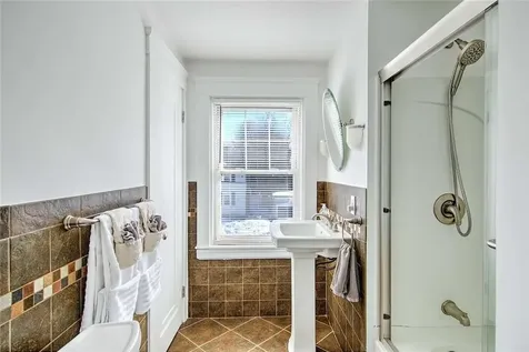 42 Mountain Avenue East Providence RI 02915