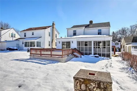 42 Mountain Avenue East Providence RI 02915